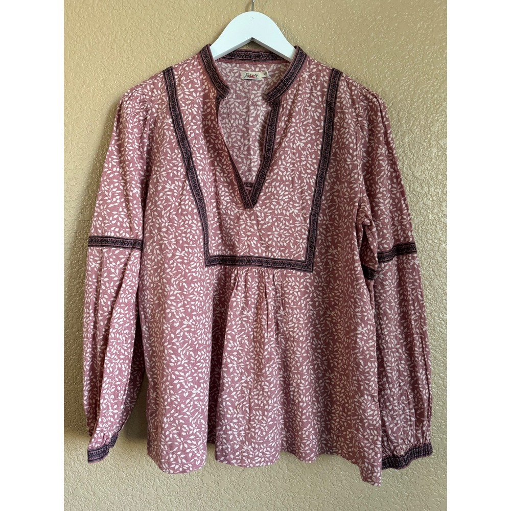 FAHERTY aurora top mauve leaf batik organic cotton - Picture 2 of 9